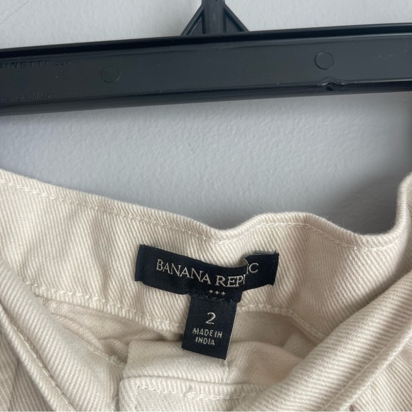 Banana Republic Beige Button-Front Skirt - Picture 3 of 3